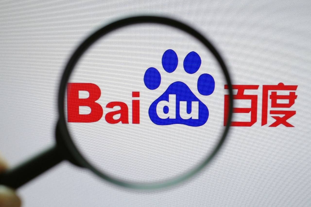 用微信表情看了一部凶杀案